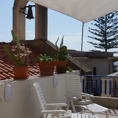 Casa Torre SantʼAlessio Siculo